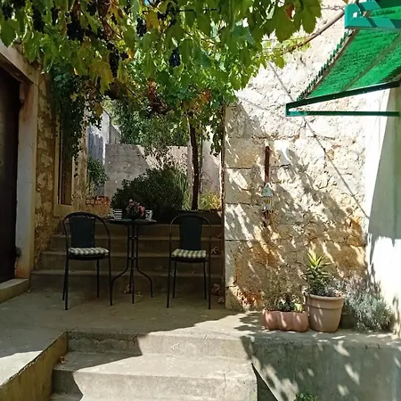 House Oldtown בית נופש *